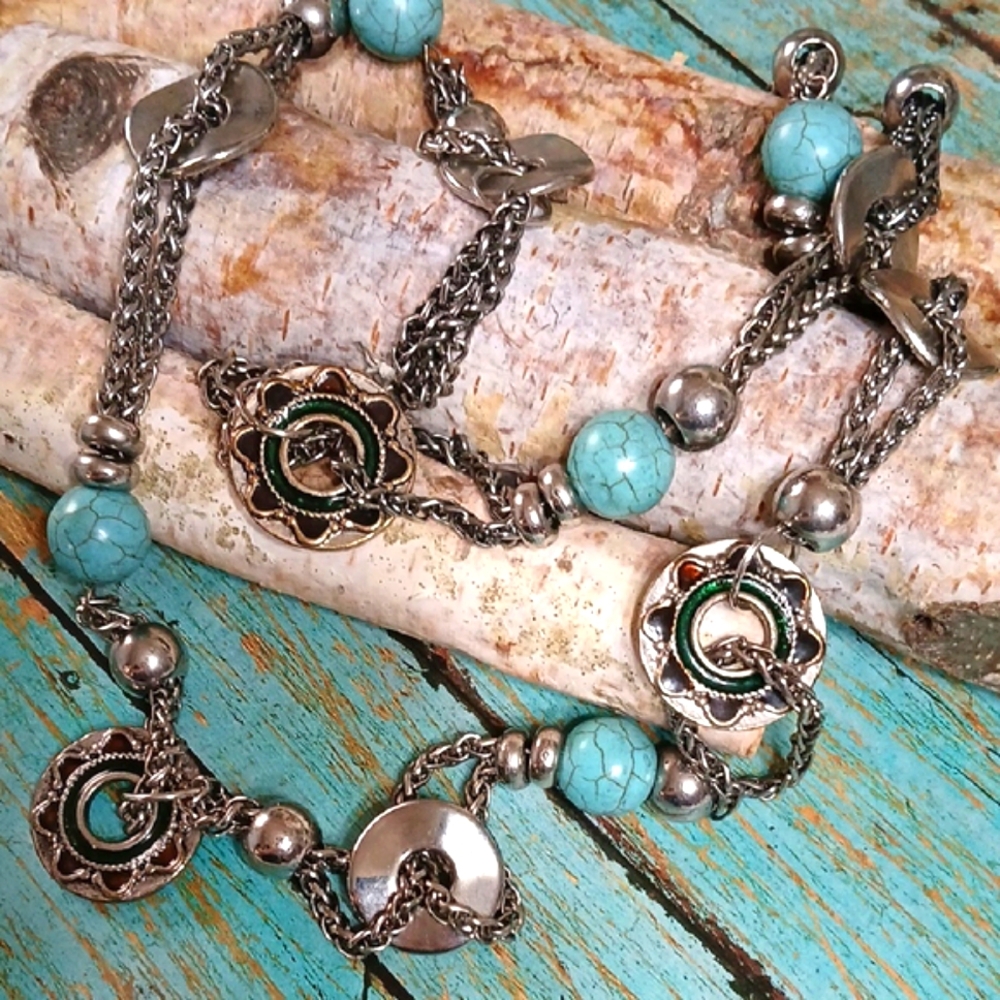 Turquoise Necklace - Picture 3 of 6